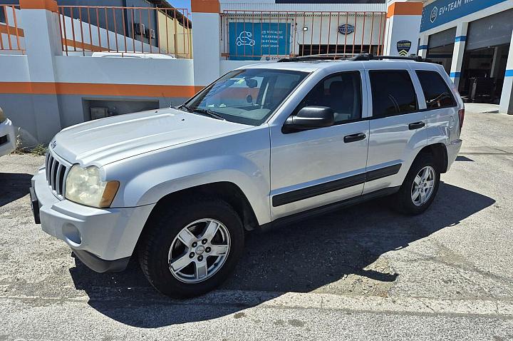 Jeep Grand Cherokee Larado