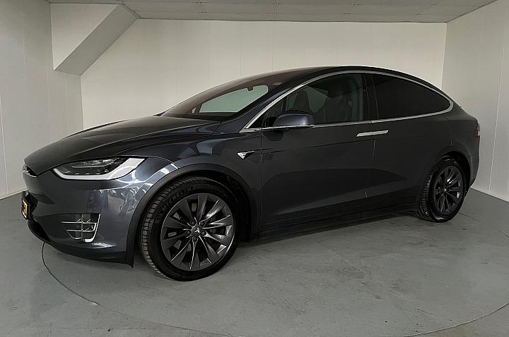 Tesla Model X 100D