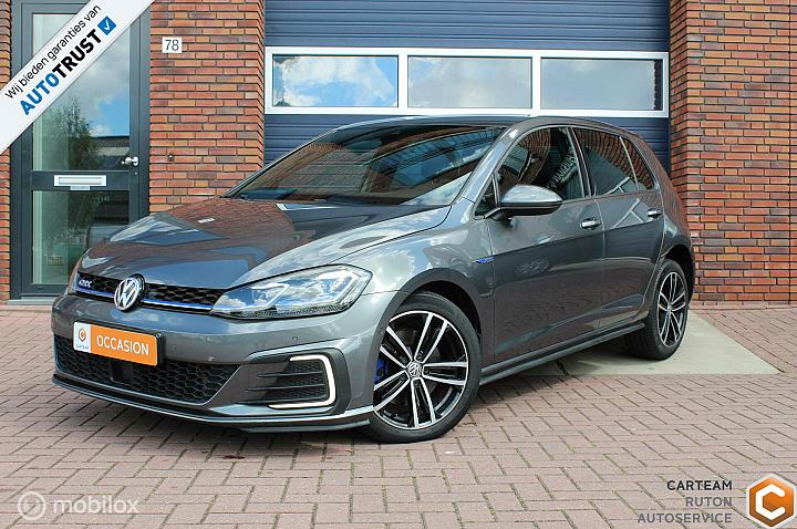 Volkswagen Golf 1.4 TSI GTE | Virtual | Keyless | Facelift | Leer