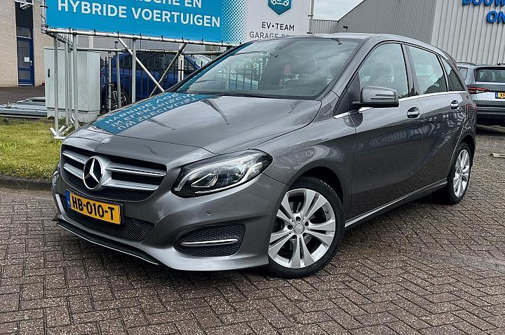 Mercedes-Benz B-Klasse 180 Ambition urban NAVI/LED/BLUETOOTH/PDC V+A