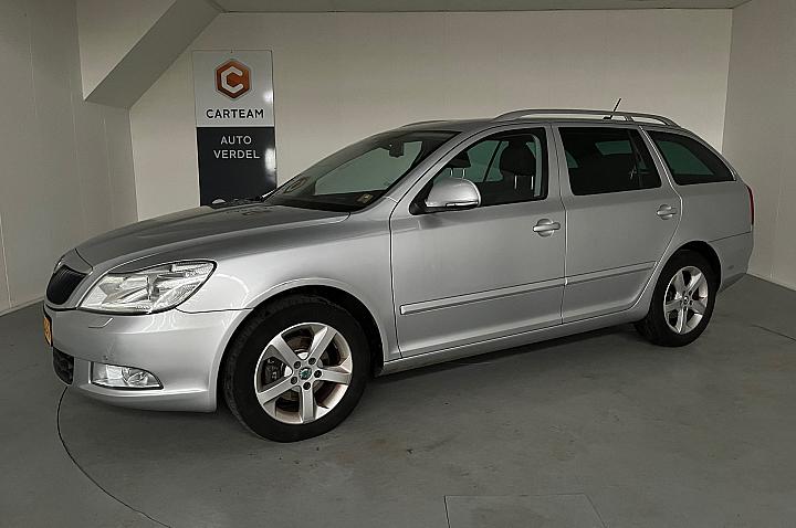 SKODA Octavia Combi 1.4 TSI Greentech Elegance Airco, Navigatie, LMV