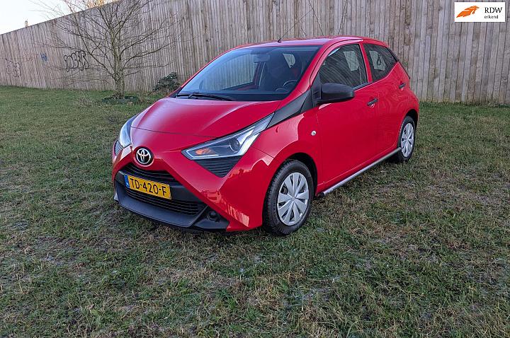 Toyota Aygo 1.0 VVT-i x-fun